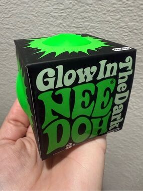 Needoh Glow in the dark. Green. New